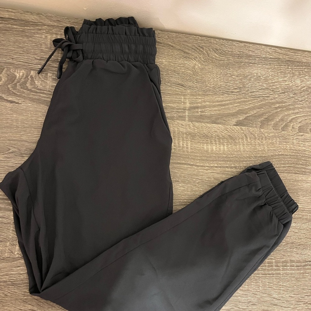 Small Mono B Gray Joggers